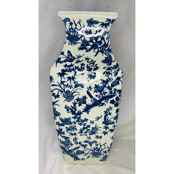 Blue And White Ceramic Vase Large Floral Butterfly Bird Square Tall Chinese - Picture 2 of 7